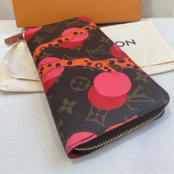 LOUIS VUITTON LIMITED EDITION Monogram Ramages Zippy Wallet - Picture 5 of 9